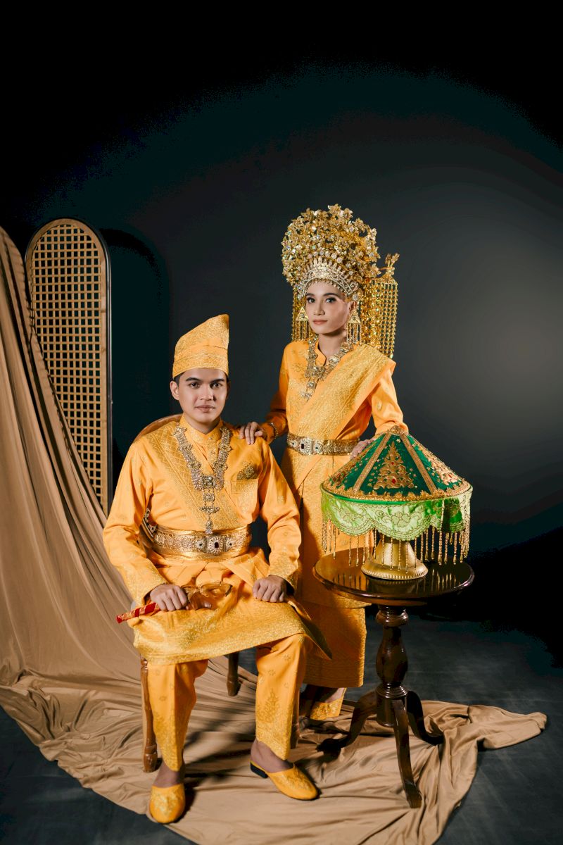 {"ARInfo":{"IsUseAR":false},"Version":"1.0.0","MakeupInfo":{"IsUseMakeup":false},"FaceliftInfo":{"IsChangeEyeLift":false,"IsChangeFacelift":false,"IsChangePostureLift":false,"IsChangeNose":false,"IsChangeFaceChin":false,"IsChangeMouth":false,"IsChangeThinFace":false},"BeautyInfo":{"SwitchMedicatedAcne":false,"IsAIBeauty":false,"IsBrightEyes":false,"IsSharpen":false,"IsOldBeauty":false,"IsReduceBlackEyes":false},"HandlerInfo":{"AppName":2},"FilterInfo":{"IsUseFilter":false}}