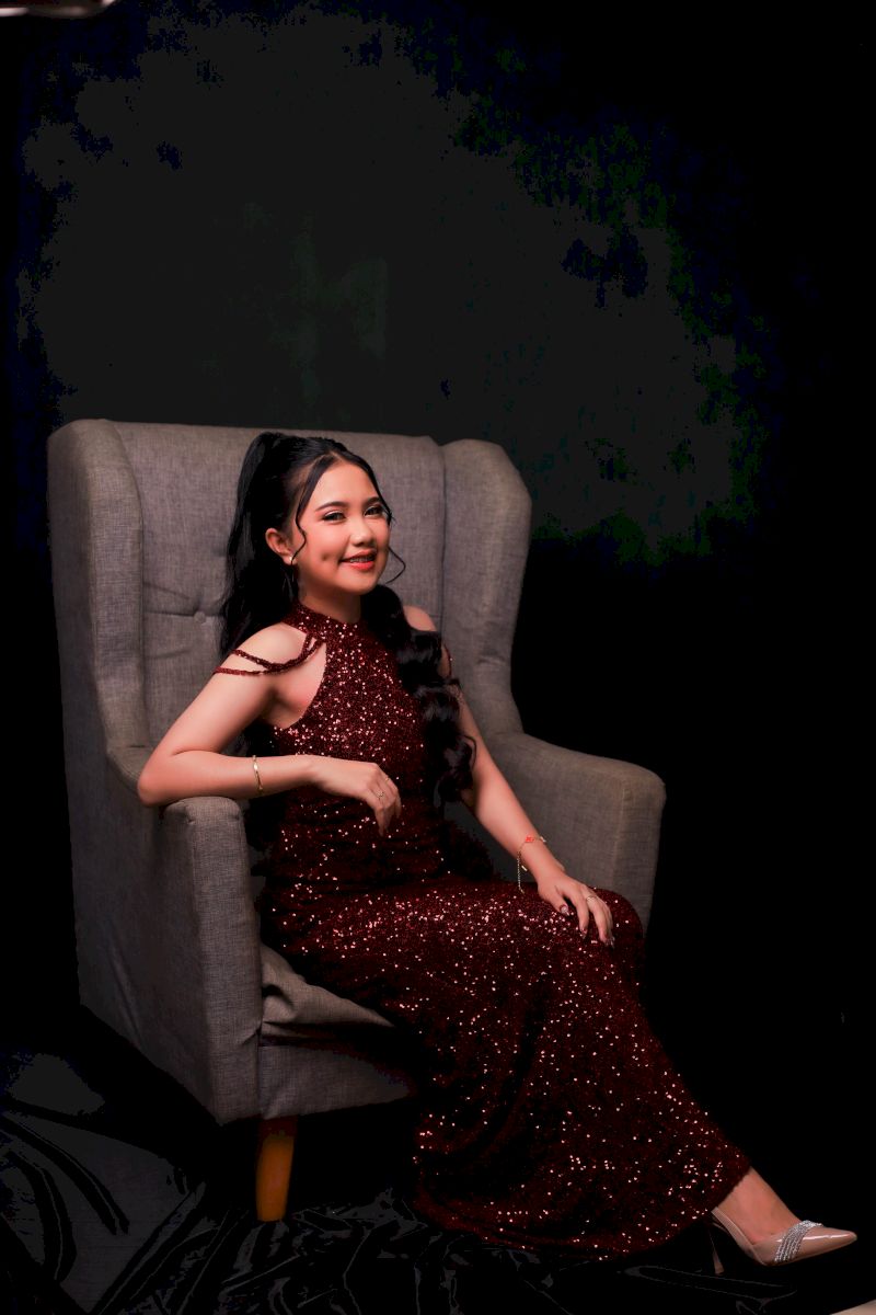 Aurel Sweet17 Birthday_4