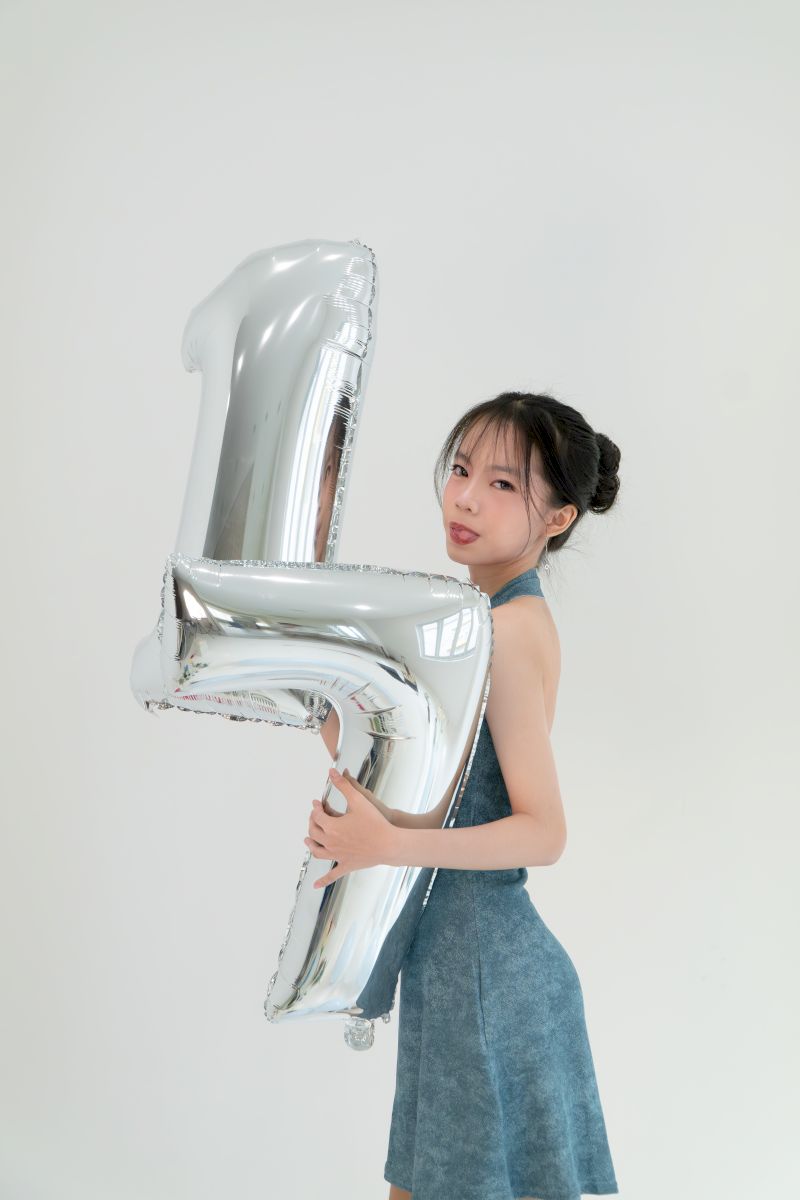 Jessica Naomi Sweet17_10